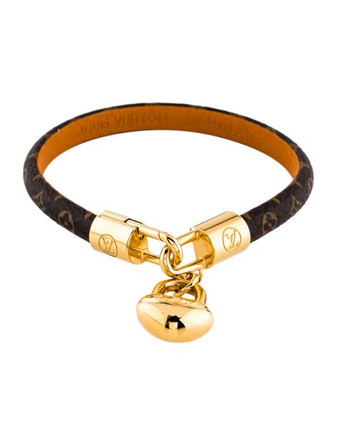 louis vuitton heart lock bracelet|louis vuitton magnet bracelet.